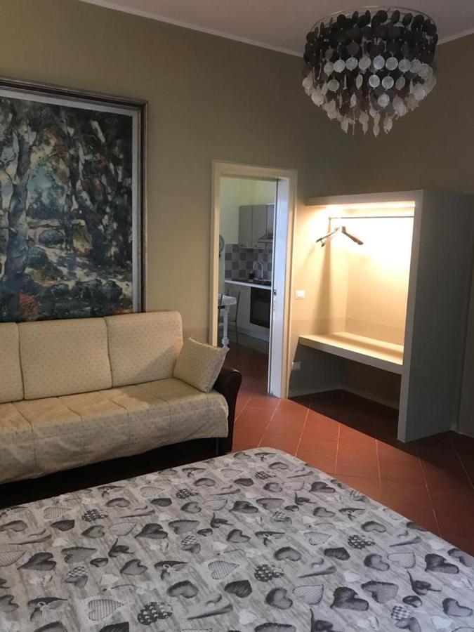 Villa Domus Salento Suites & Rooms Con Parcheggio Privato In Loco Lecce Kültér fotó