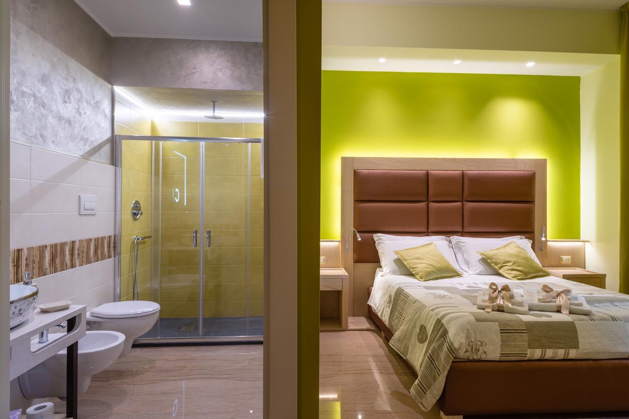 Villa Domus Salento Suites & Rooms Con Parcheggio Privato In Loco Lecce Kültér fotó