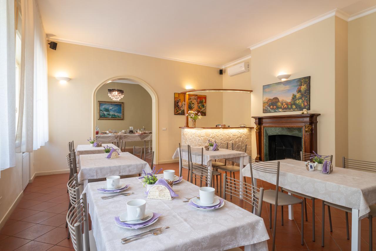 Villa Domus Salento Suites & Rooms Con Parcheggio Privato In Loco Lecce Kültér fotó