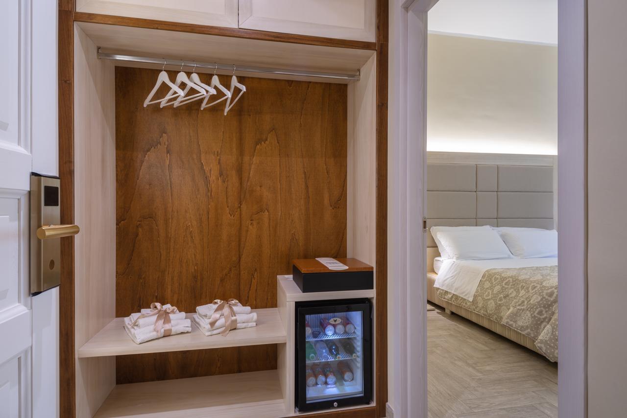Villa Domus Salento Suites & Rooms Con Parcheggio Privato In Loco Lecce Kültér fotó