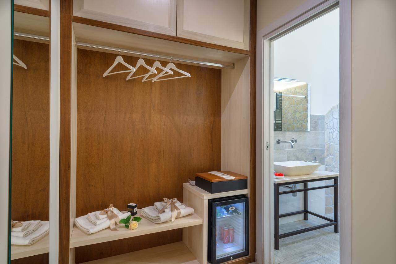 Villa Domus Salento Suites & Rooms Con Parcheggio Privato In Loco Lecce Kültér fotó