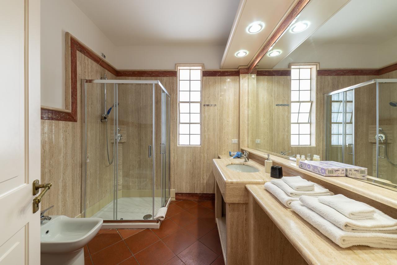 Villa Domus Salento Suites & Rooms Con Parcheggio Privato In Loco Lecce Kültér fotó